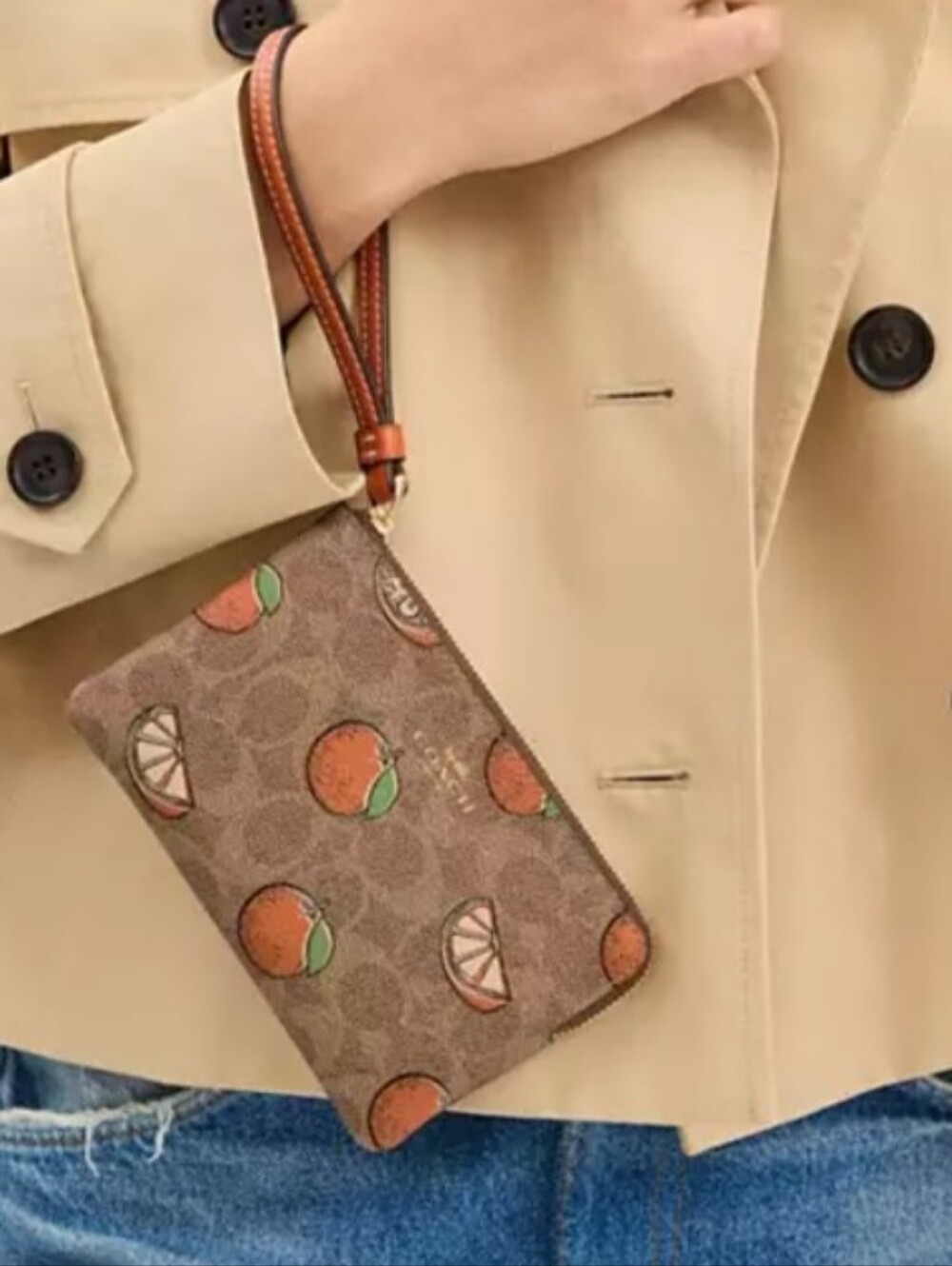 Coach Corner Zip Wristlet In Signature Canvas With Orange Print - Picture 2 of 7